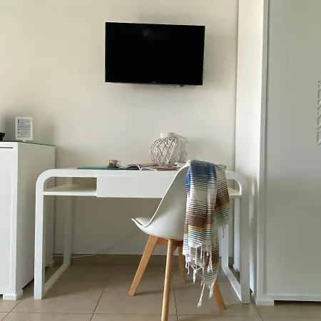 Panzió Frontemare Porto Cesareo