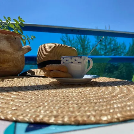 Frontemare Bed & Breakfast 4*