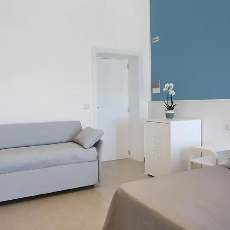 Frontemare 4* 切萨雷奥港